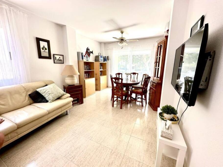Three Bedroom Apartment, Prime Javea Location Ngoại thất bức ảnh